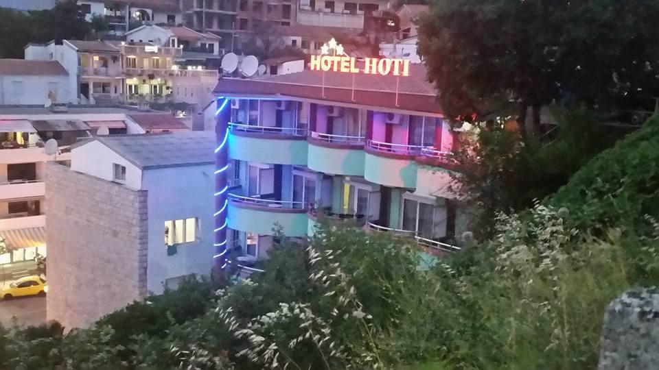 Hotel Hoti Улцинь Екстер'єр фото