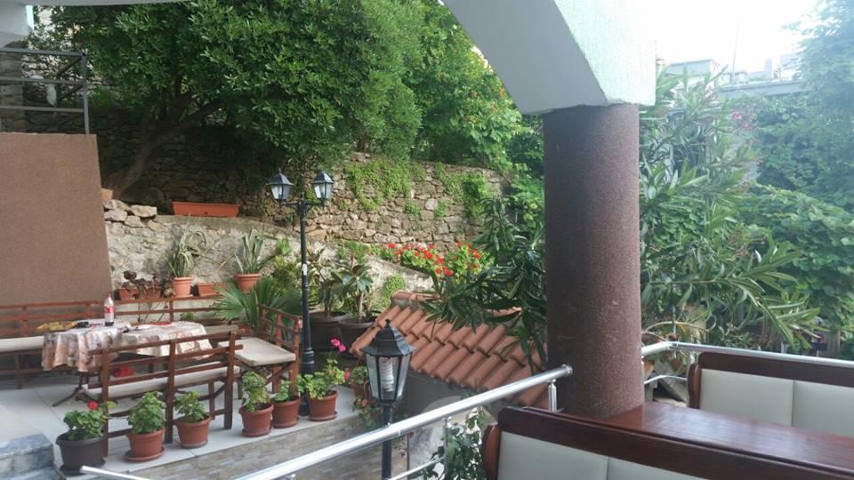 Hotel Hoti Улцинь Екстер'єр фото