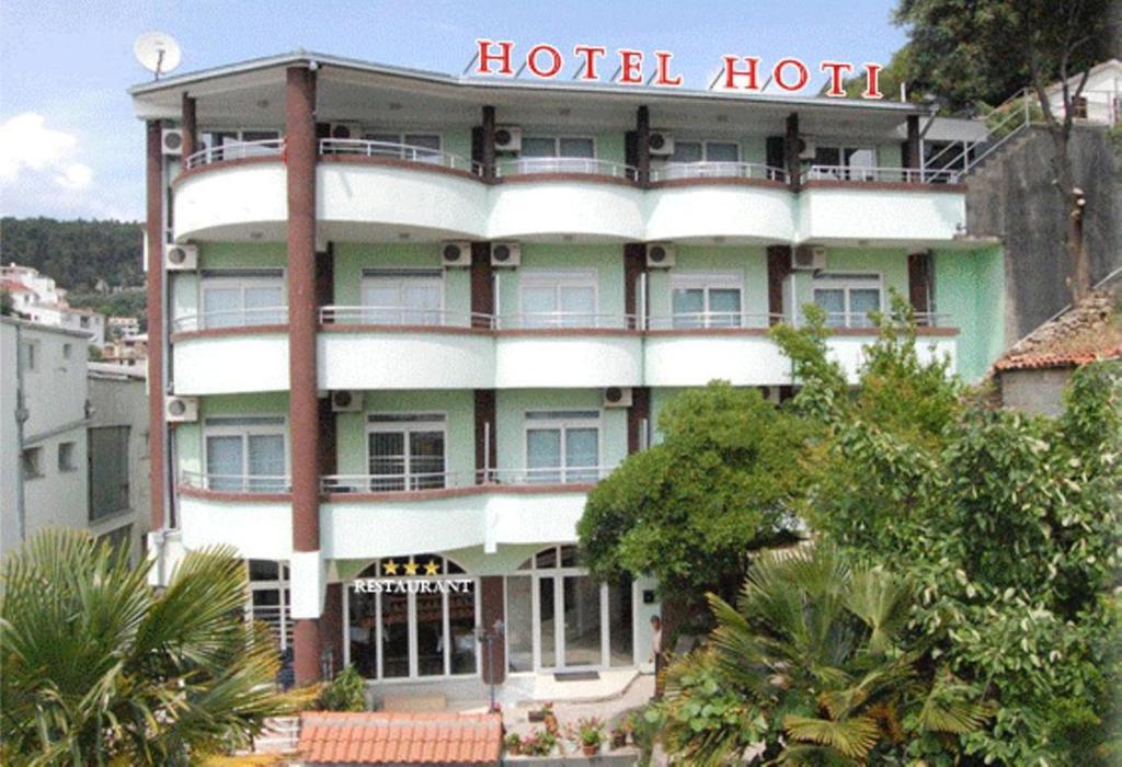 Hotel Hoti Улцинь Екстер'єр фото