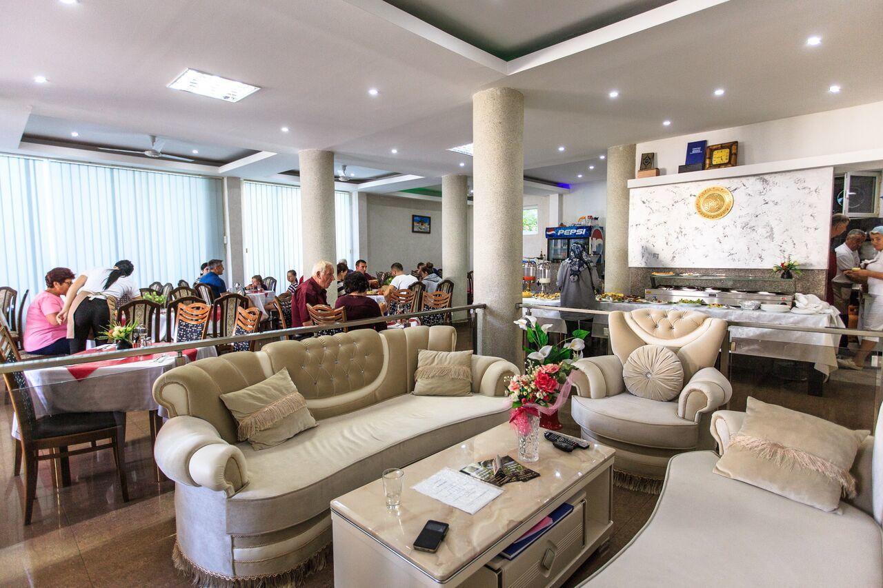 Hotel Hoti Улцинь Екстер'єр фото