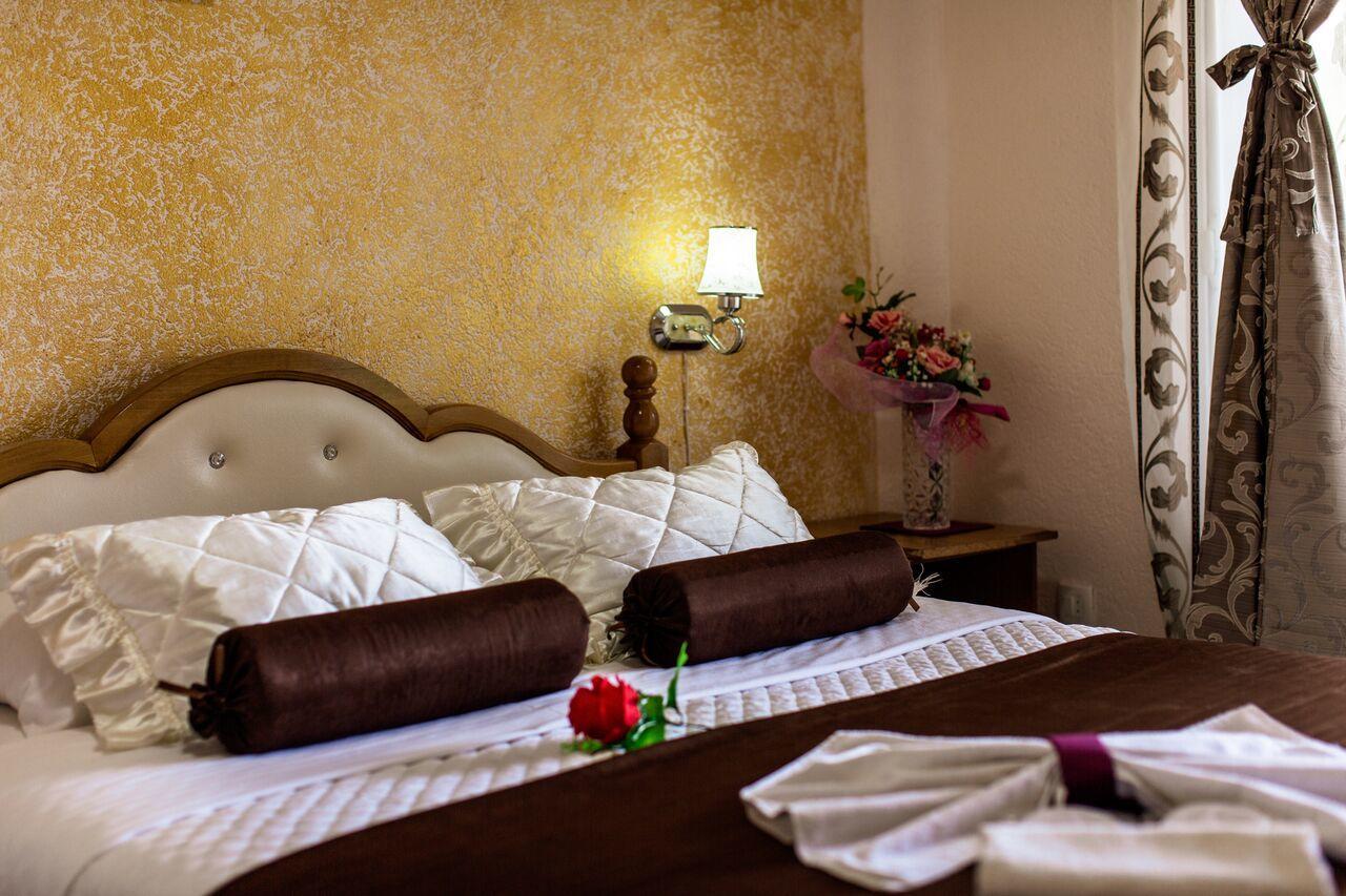 Hotel Hoti Улцинь Екстер'єр фото
